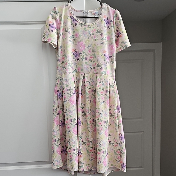 LuLaRoe Dresses & Skirts - LuLaRoe Amelia Pastel Yellow With Floral Design Dress